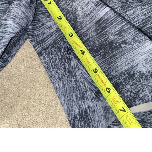 Lululemon Channel Cross Swim Short 7"‎ Men’s Large Swimwear Trunks - Picture 9 of 15